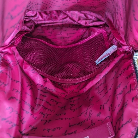 Lululemon festival bag in Pigment Wind Berry - Picture 9 of 11